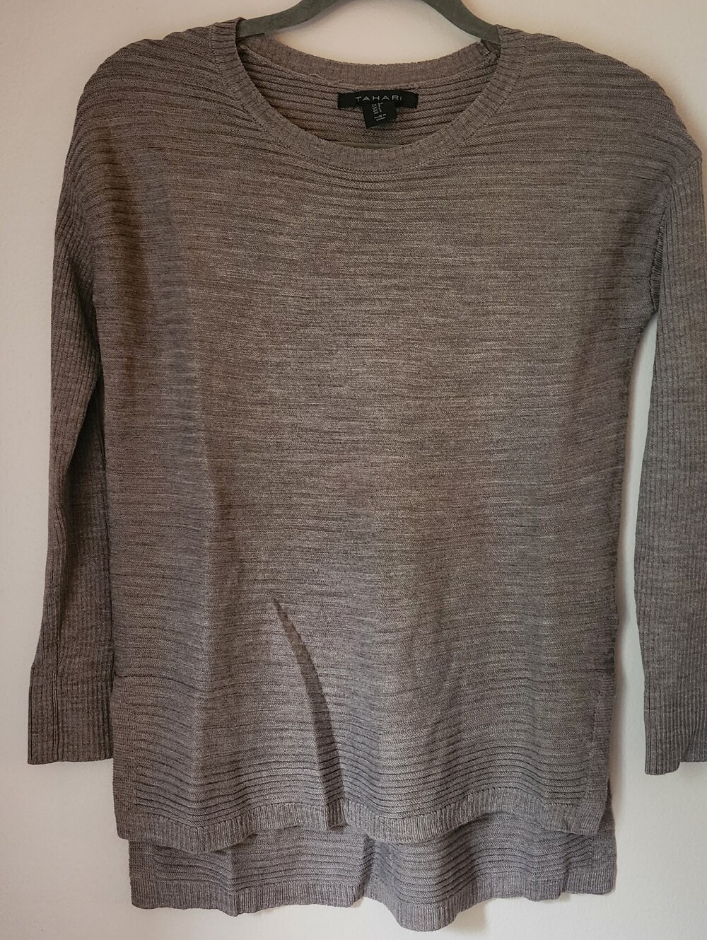 Tahari Heather Gray Scoopneck Ribbed Sweater